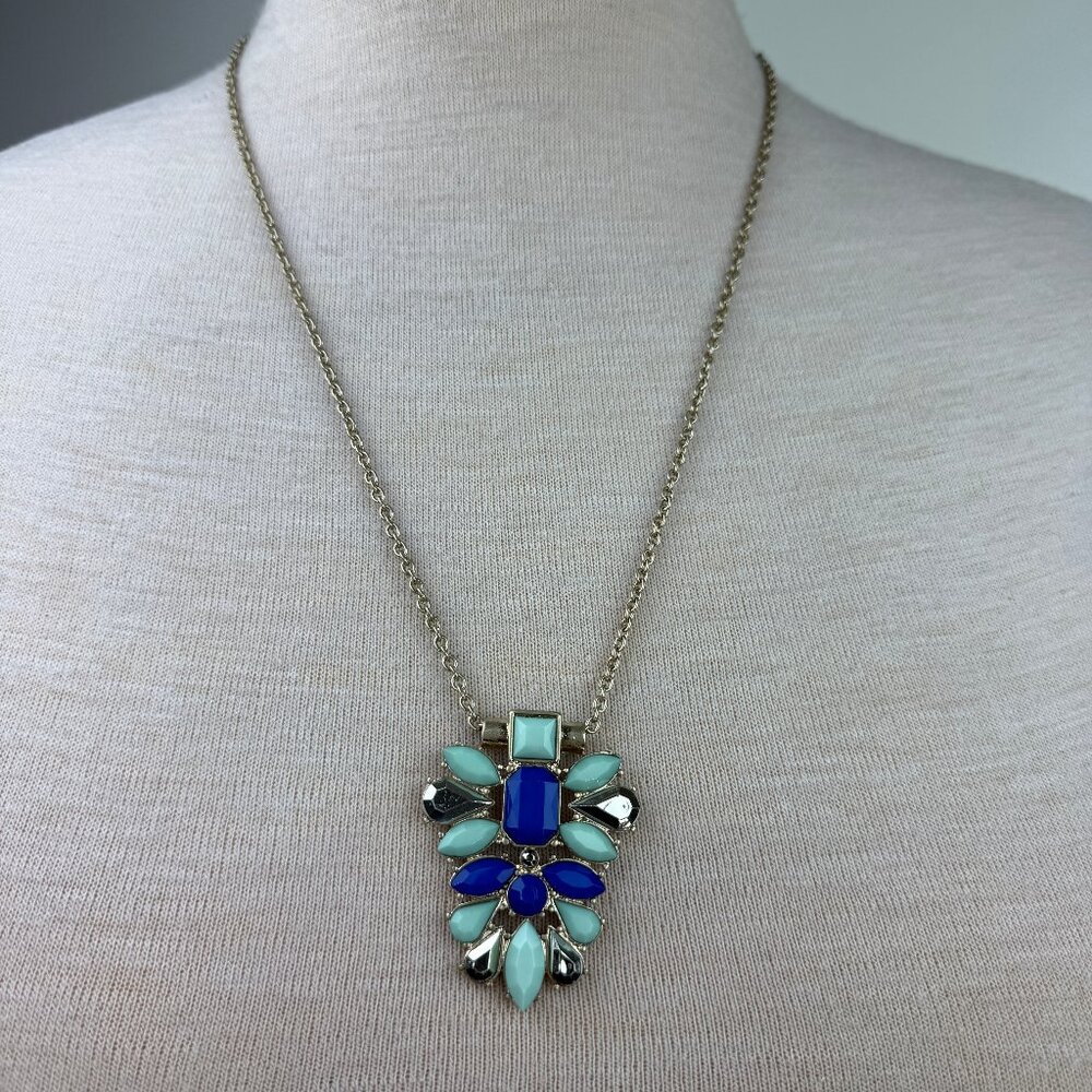 NWT Just Jewelry Blue Tone Plastic Rhinestone Pendant Silver Tone